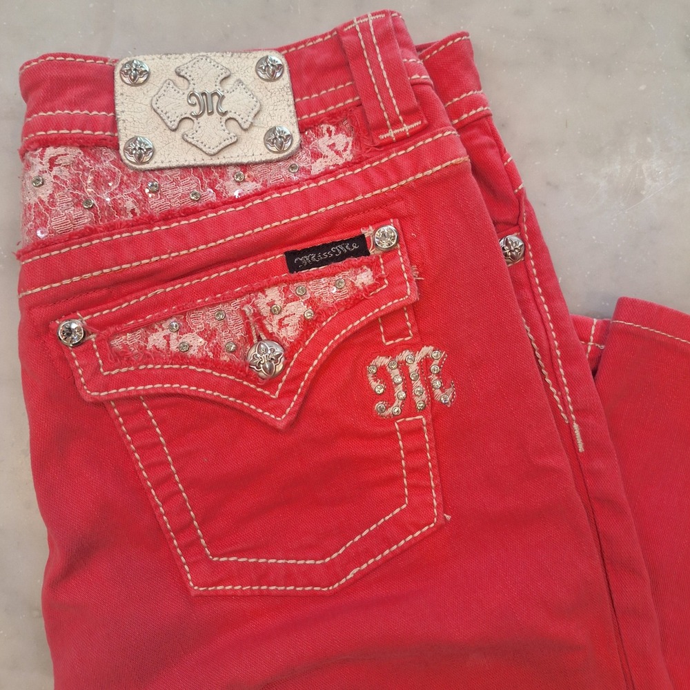 Y2K Miss Me Cropped Jeans Womens Sz 30 Hot Pink Lace Rhinestone Embellished